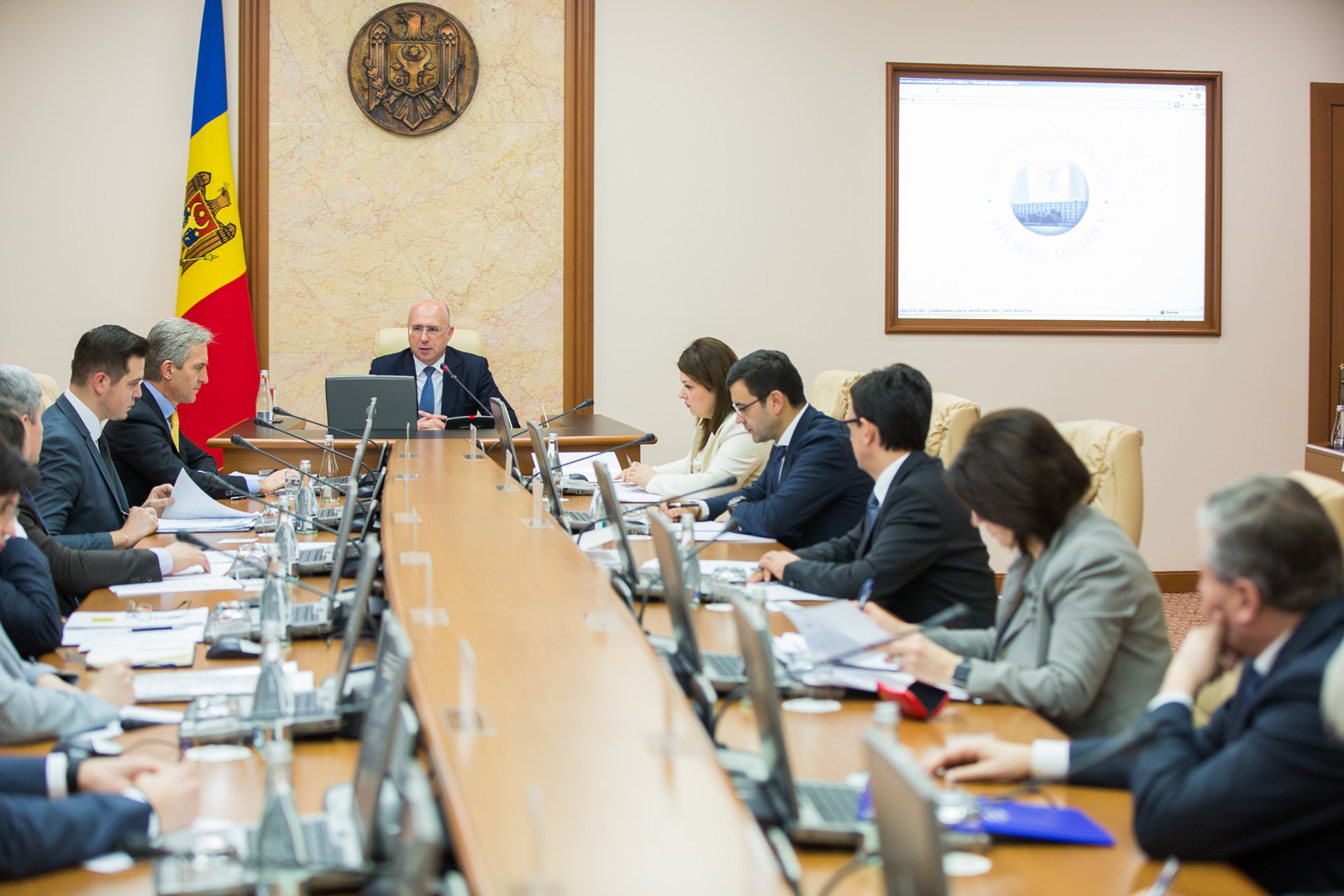 Guvernul Republicii Moldova a aprobat astăzi noua componență a părții guvernamentale a Comisiei tripartite